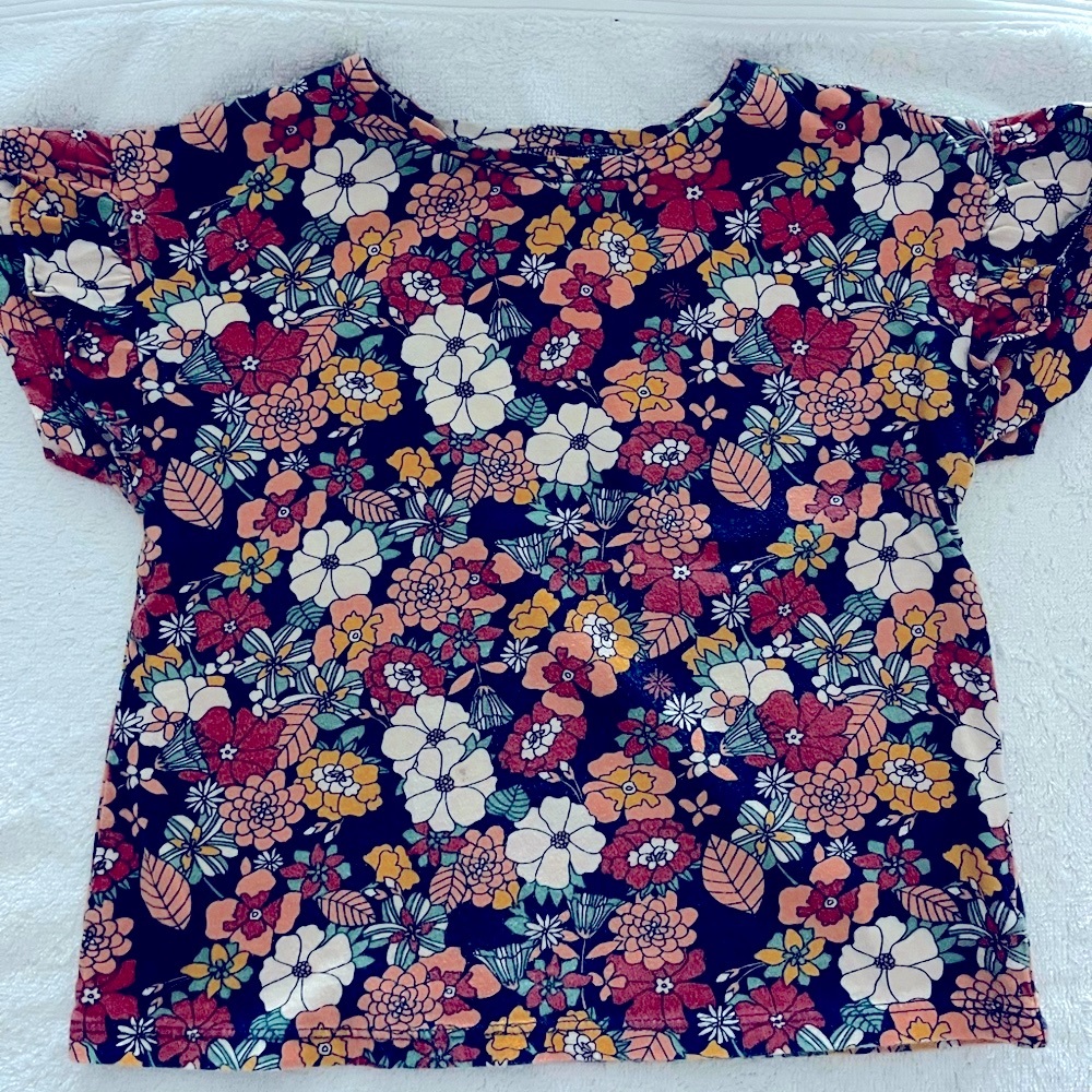Gap floral top ruffle cap sleeve 100% cotton